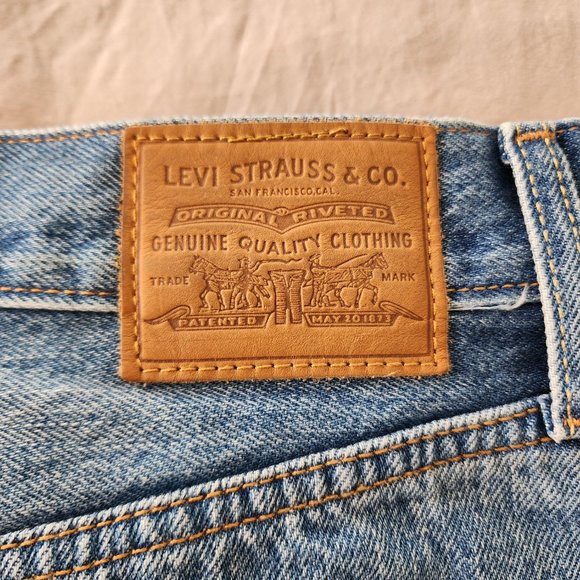 Levis Jean Skirt - Picture 4 of 7